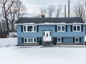 6 Chaucer Drive, Shelton CT 06484