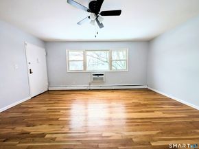 15 Cherry Hill Drive 2A, Bridgeport CT 06606