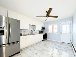 15 Cherry Hill Drive 2A, Bridgeport CT 06606