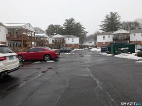 15 Cherry Hill Drive 2A, Bridgeport CT 06606