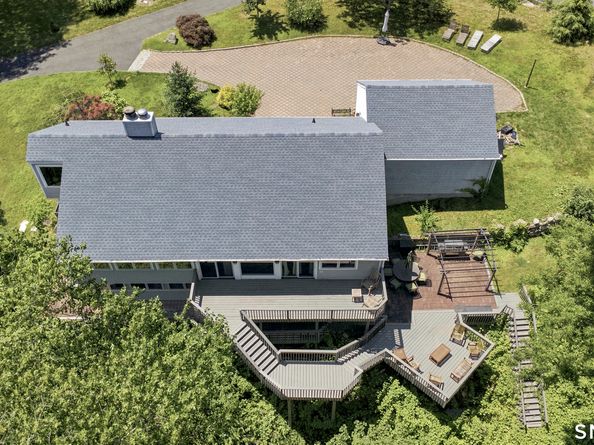 71 Blackberry Drive, Stamford CT 06903