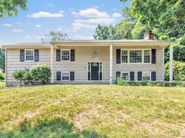 22 Old Lantern Place, Norwalk CT 06851