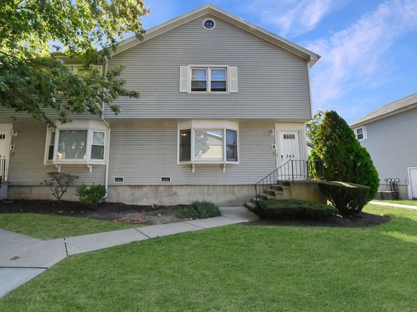 245 Glendale Avenue D8, Bridgeport CT 06606