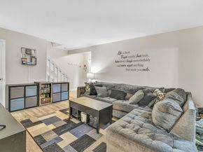 132 Country Place 132, Shelton CT 06484