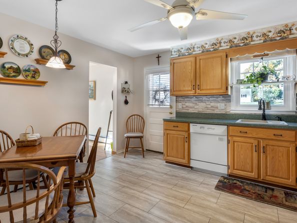 7 Lycett Court, Norwalk CT 06850