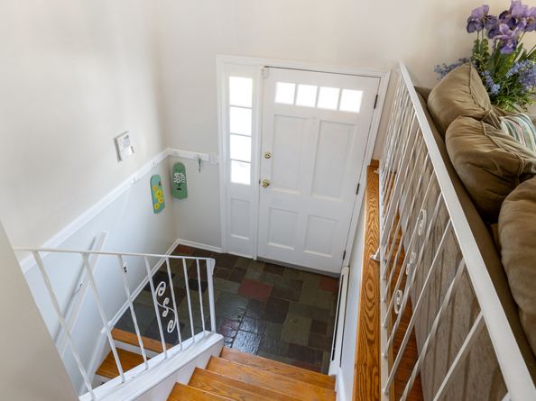 7 Lycett Court, Norwalk CT 06850