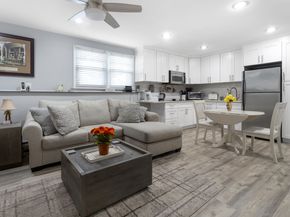 7 Lycett Court, Norwalk CT 06850