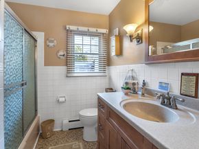 7 Lycett Court, Norwalk CT 06850