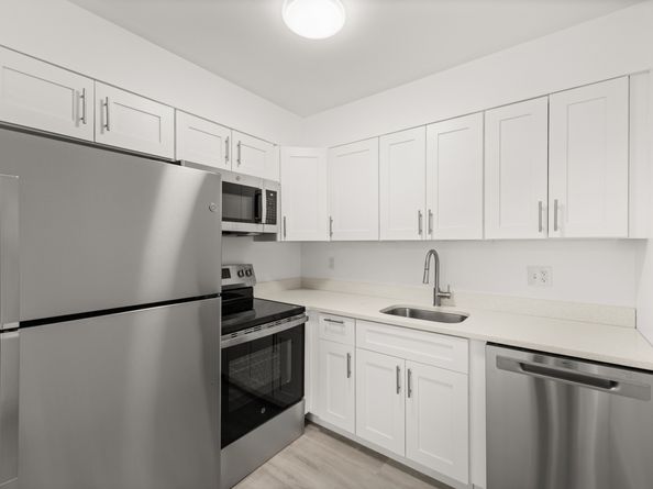 737 Cove Road D2, Stamford CT 06902