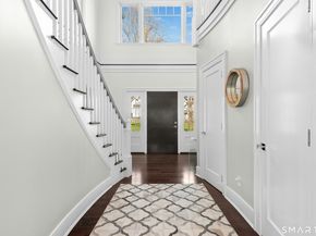 42 Hillcrest Road, New Canaan CT 06840