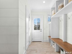 42 Hillcrest Road, New Canaan CT 06840