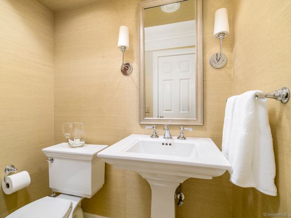 17 Pine Brook Lane 17, Darien CT 06820