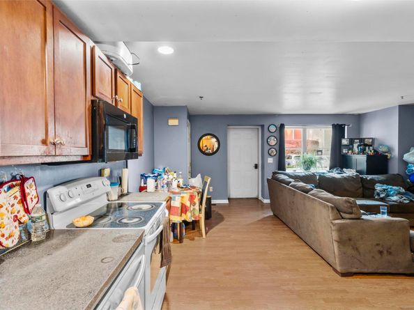 23 Scuppo Road APT 34, Danbury CT 06811