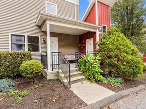 23 Scuppo Road APT 34, Danbury CT 06811