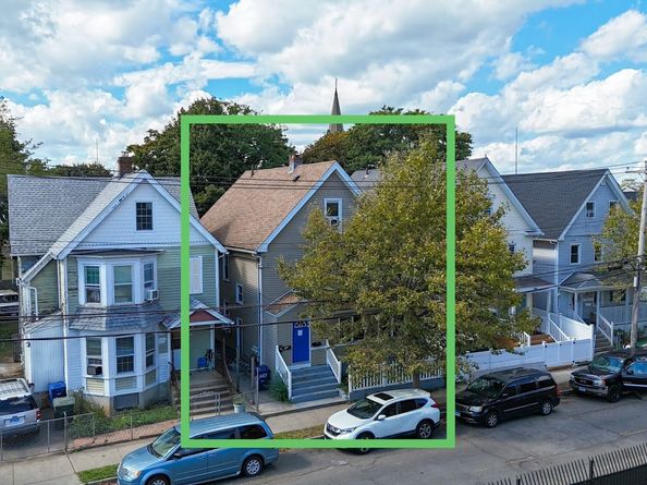 147 Helen Street, Bridgeport CT 06608