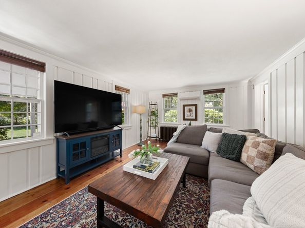 143 Overbrook Drive, Stamford CT 06906