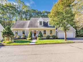 26 Bunker Hill Circle 26, Shelton CT 06484