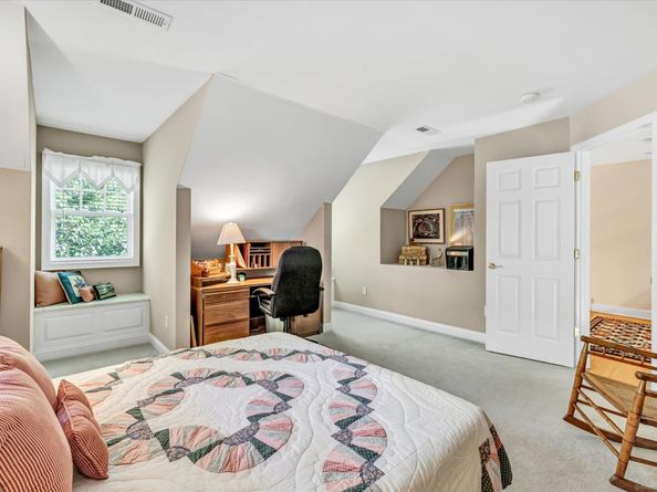 26 Bunker Hill Circle 26, Shelton CT 06484