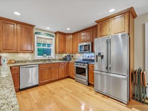 26 Bunker Hill Circle 26, Shelton CT 06484