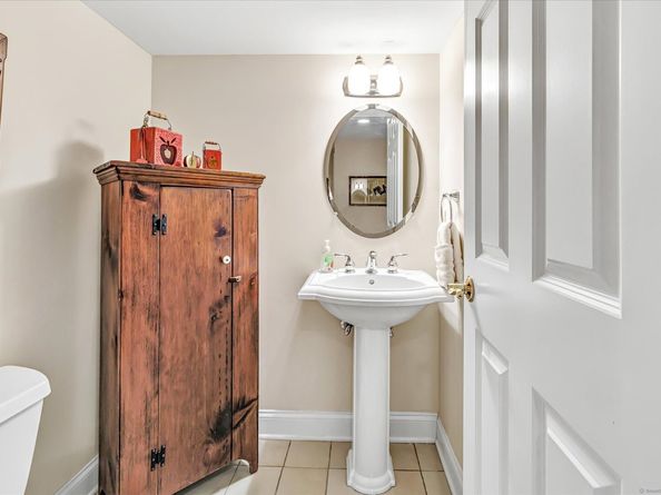 26 Bunker Hill Circle 26, Shelton CT 06484