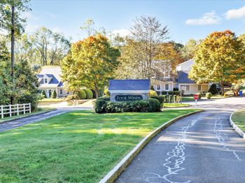 26 Bunker Hill Circle
