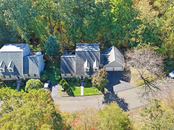 26 Bunker Hill Circle 26, Shelton CT 06484