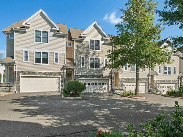 179 Remy Court 179, Shelton CT 06484