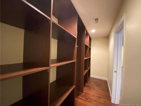 201 W Norwalk Road, Norwalk CT 06850