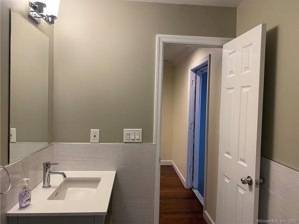 201 W Norwalk Road, Norwalk CT 06850
