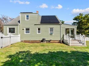 29 Old Town Drive, Stratford CT 06614