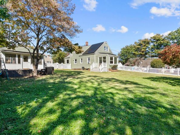 29 Old Town Drive, Stratford CT 06614