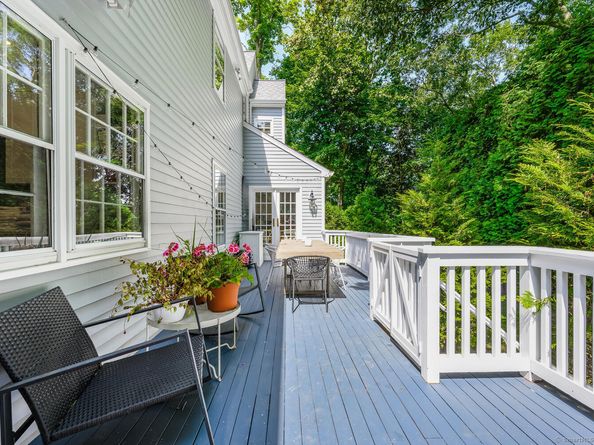 19 Georgian Lane, Darien CT 06820