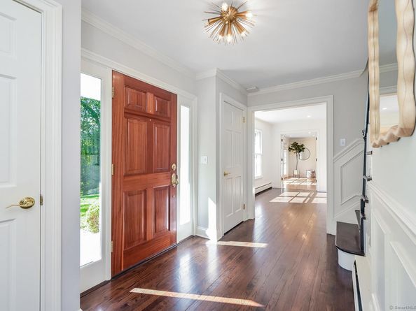 19 Georgian Lane, Darien CT 06820