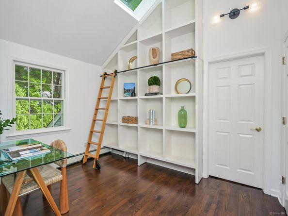 19 Georgian Lane, Darien CT 06820