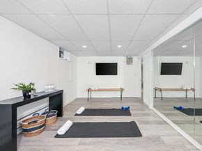 19 Georgian Lane, Darien CT 06820