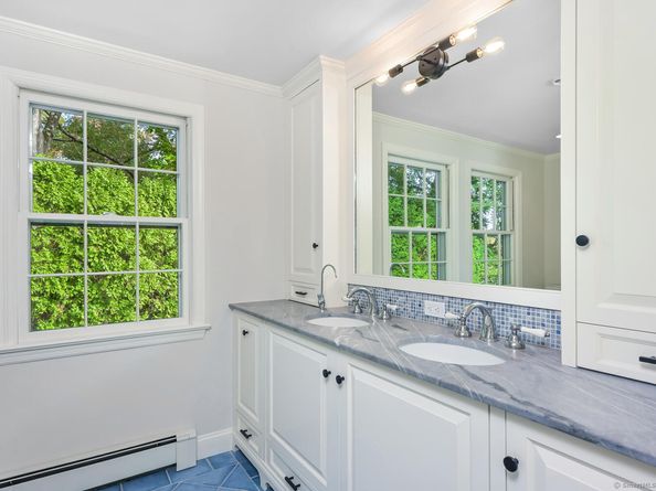 19 Georgian Lane, Darien CT 06820