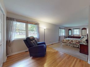 44 Obtuse Road N, Brookfield CT 06804