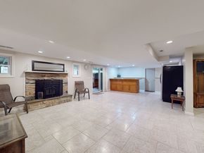 44 Obtuse Road N, Brookfield CT 06804