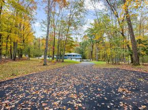 44 Obtuse Road N, Brookfield CT 06804