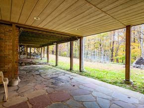 44 Obtuse Road N, Brookfield CT 06804