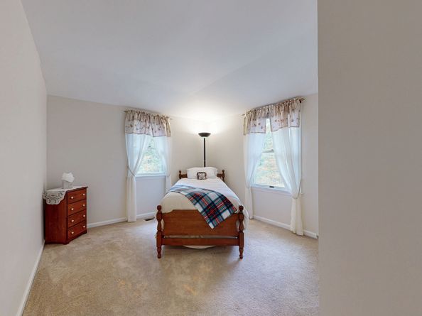 44 Obtuse Road N, Brookfield CT 06804