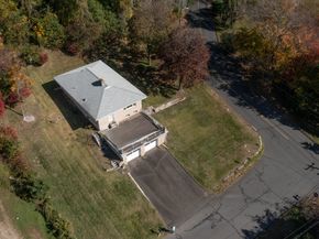 10 Jeanette Road, Danbury CT 06811