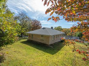10 Jeanette Road, Danbury CT 06811