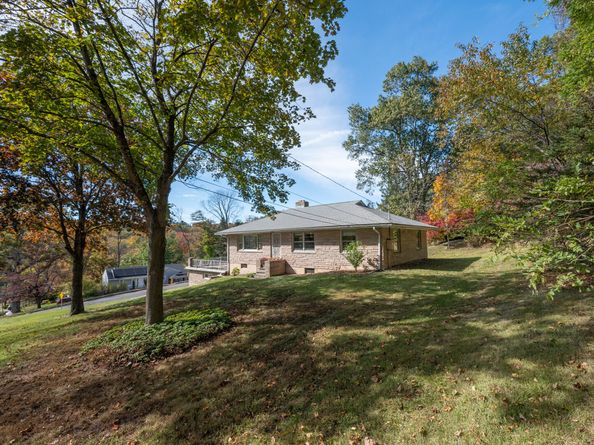 10 Jeanette Road, Danbury CT 06811
