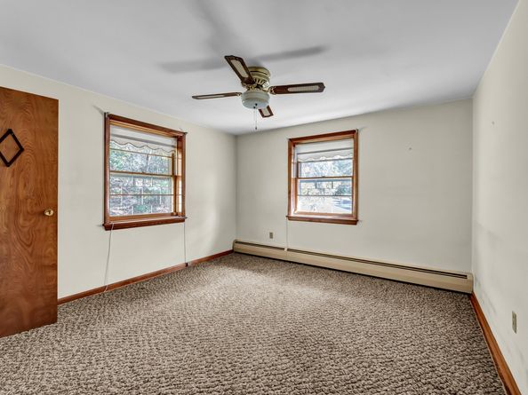 10 Jeanette Road, Danbury CT 06811