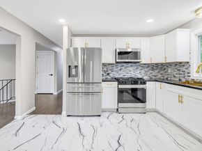 152 Richards Drive, Monroe CT 06468