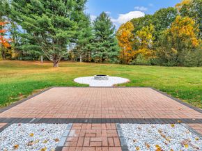 152 Richards Drive, Monroe CT 06468