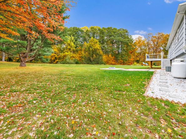 152 Richards Drive, Monroe CT 06468