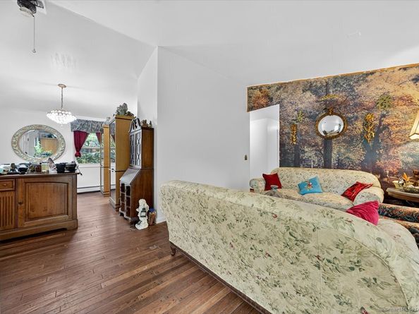 54 mountain rd Road, Wilton CT 06897