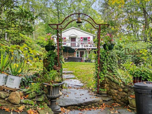 54 mountain rd Road, Wilton CT 06897